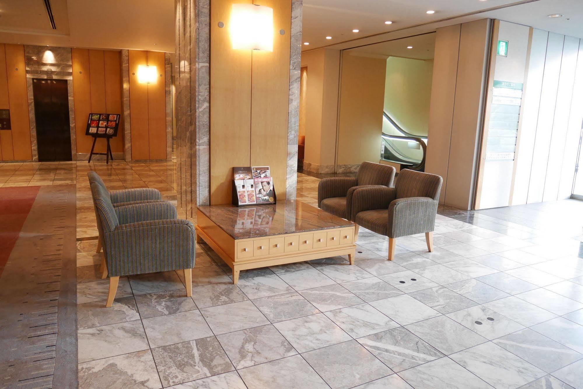 Rembrandt Hotel Ebina Extérieur photo